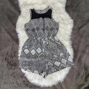 Lace Sleeveless Romper Shorts S